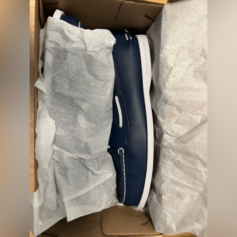NIB Sperry top siders Size10 navy blue